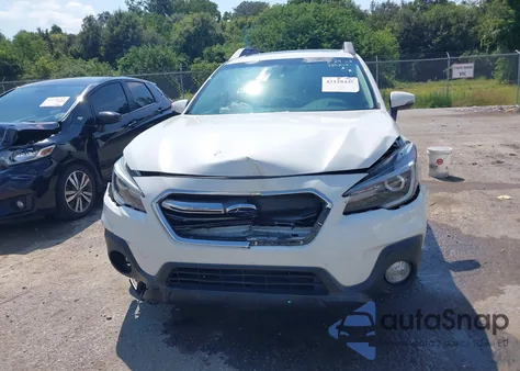 2018 Subaru Outback 3.6R Limited from USA, damaged, VIN 4S4BSENC8J3355240